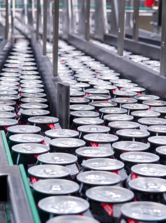 Filling of beverage cans-Thinkstock_credits