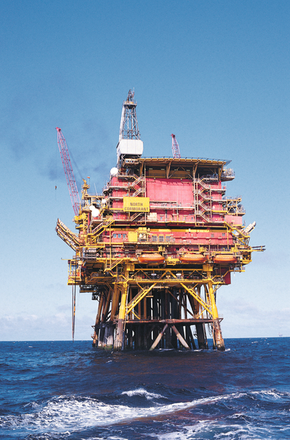 Oil platform in the North Sea-DirCom-Thinkstocks_credits